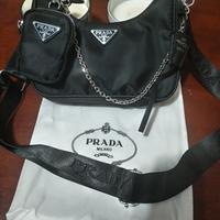 Borsa Prada modello Re evolution 2005 
