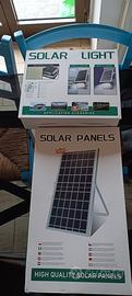 Pannello solare con faretto led