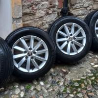 4 gomme estive 215/60  99h con cerchi in lega SKOD