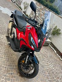 HONDA X-ADV 750 special edition zero sinistri