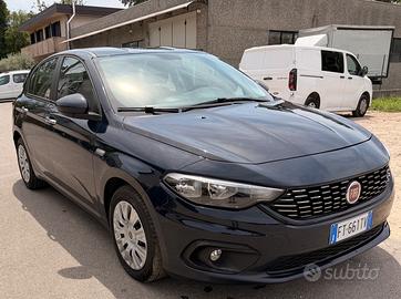 Fiat Tipo 1.6 Mjt S&S 5 porte Easy