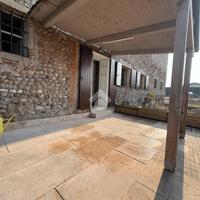 4 LOCALI A BUTTAPIETRA