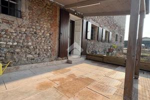 4 LOCALI A BUTTAPIETRA