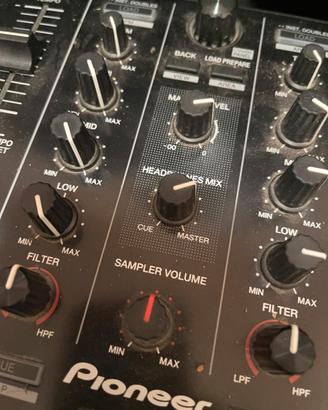 Consolle ddj sr piu due casse bose