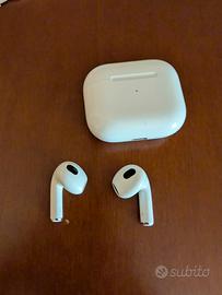 Apple AirPods (3ª generazione) con Custodia di Ric