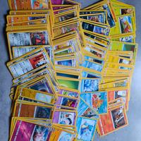 Lotto 100 carte pokemon