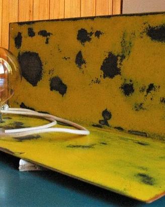 LAMPADA A MENSOLA IN FERRO ANTICATO