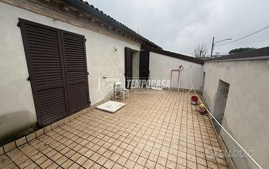 AMPIA SOLUZIONE INDIPENDENTE SENZA SPESE CONDOMIN