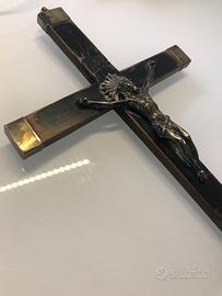 Crocifissi antichi