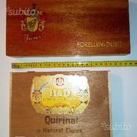 Scatole e pacchetti di tabacco e sigari