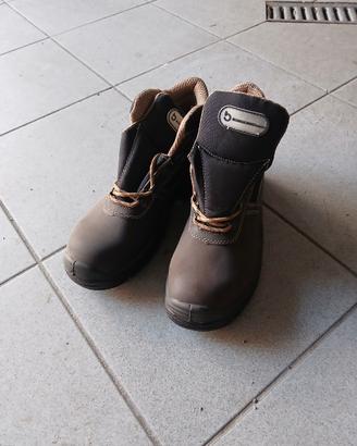 scarponi antinfortunistici 