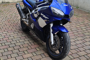 Yamaha r6 del 2002, SOLI 22000 KM