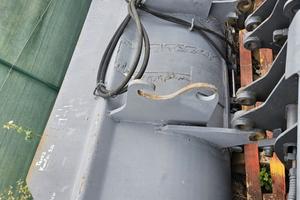 B67 - Benna miscelatrice 180 cm per terna komatsu 