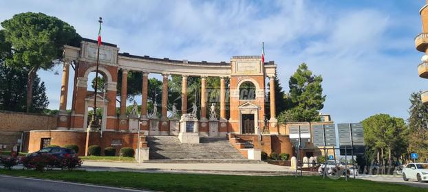 Trilocale in fase di ristrutturazione in Piazza de