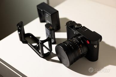 Leica Q2 type 4889 + Combo