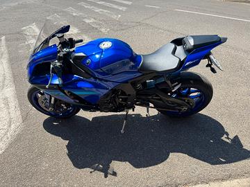 Yamaha r1 2024