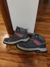 Scarponi montagna waterproof misura 35