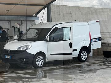 Fiat doblo 1300 anno 2017 navigatore