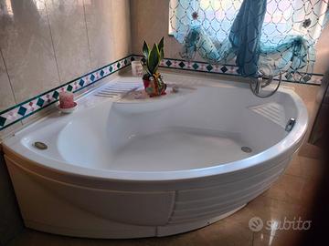 Vasca jacuzzi 130x130