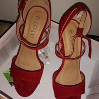 Décolleté laccetti aperte davanti