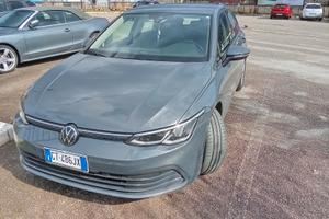 Golf VIII 2.0 tdi Life 115cv dsg
