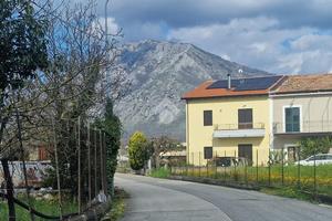 CASA SEMINDIPENDENTE A MONTESARCHIO