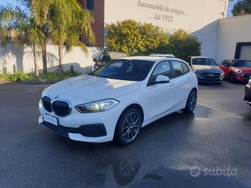 BMW 116 d 5p. Luxury