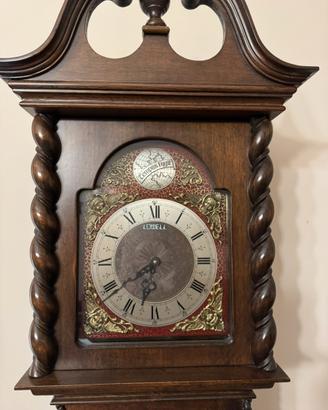 Orologio a pendolo a cassa lunga