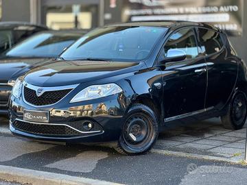 Lancia Ypsilon 1.3 MJT 16V 95 CV 5 porte S&S Plati