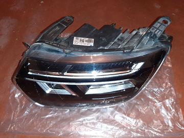 Faro sinistro Dacia Duster