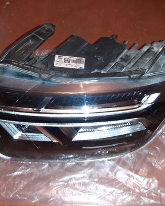 Faro sinistro Dacia Duster