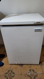 Congelatore piccolo a pozzetto