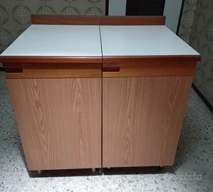 Mobiletti per cucina con piedini, già smontati !