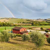 Porzione di casale immerso nella natura