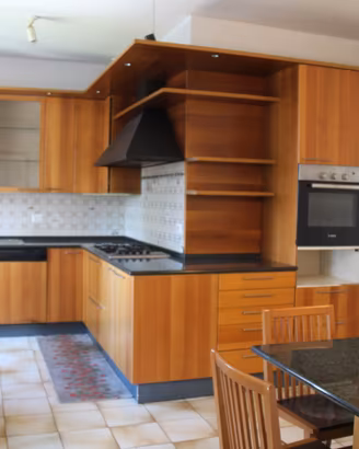 CUCINA COMPLETA IN LEGNO MASSELLO