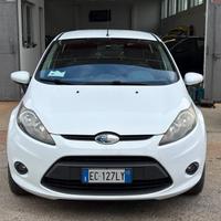 Ford Fiesta 1.4 5 porte Bz.- GPL Titanium