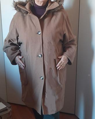 Cappotto morbido cammello pura lana80% .