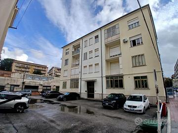 Quadrilocale in Via Piave con Posto Auto