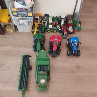 Modellini trattori e mietitrebbia