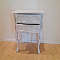 Comodini in stile Shabby chic 
