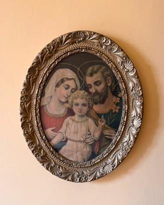 Quadro ovale con elegante cornice