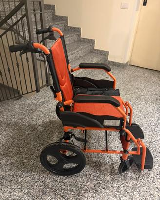Sedia a rotelle a spinta Mobiclinic