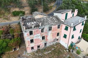 CASA SEMINDIPENDENTE A COGORNO