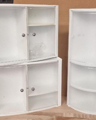 3 mobiletti pensili da bagno in plastica