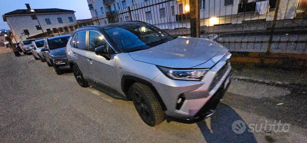TOYOTA RAV4 5ª serie