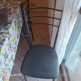 sedie metallo da soggiorno