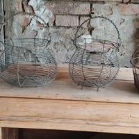 antichi cestini in filo di ferro 