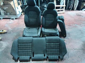 sedili audi a 4 anno 2011