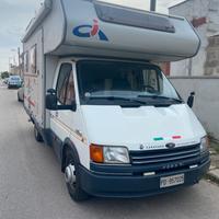 Ci turistico su Ford 2,5