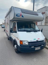 Ci turistico su Ford 2,5